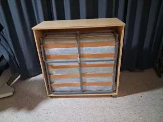 Mueble Cama Plegable con Ruedas