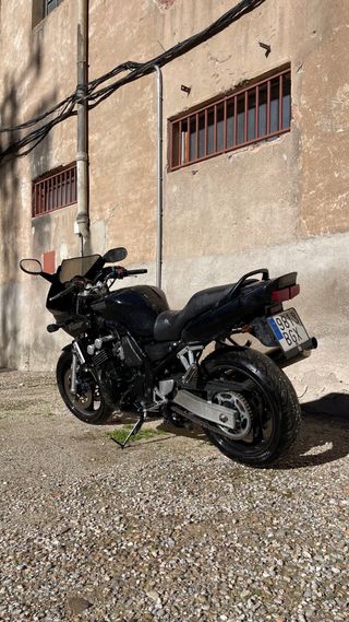 Yamaha Fazer 600