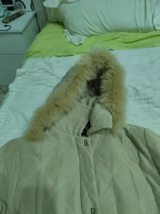 Cappotto donna beige con cappuccio