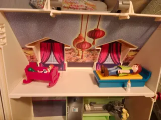 Casa Dollhouse Playmobil 70985 (faltan elementos)