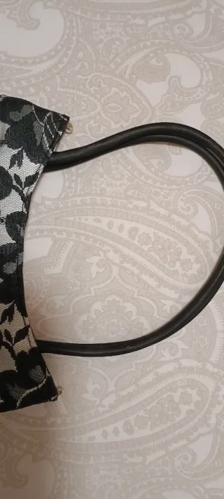 Bolso de fiesta encaje blanco y negro