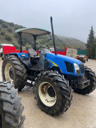 New Holland TL 100 Tractor