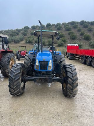 New Holland TL 100 Tractor