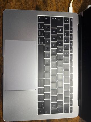 MacBook Pro 2017 256GB Gris Espacial