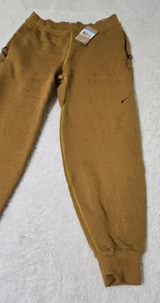 Pantalón chándal Nike Axis Performance System