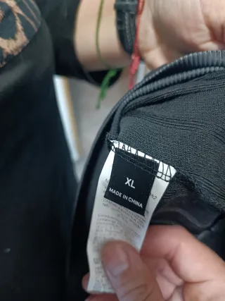 Sudadera de punto con cuello V ,✅