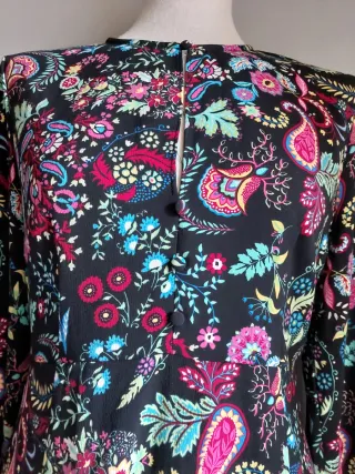 Vestido estampado floral talla M