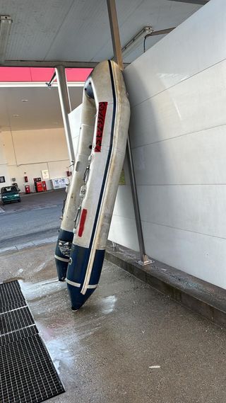 Zodiac con motor Mariner 13.5 CV