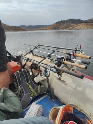 Zodiac con motor Mariner 13.5 CV