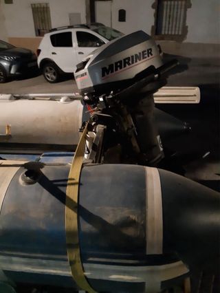 Zodiac con motor Mariner 13.5 CV