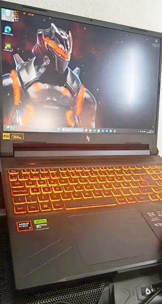 Portátil Acer Nitro V16 ANV-16 41