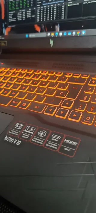 Portátil Acer Nitro V16 ANV-16 41