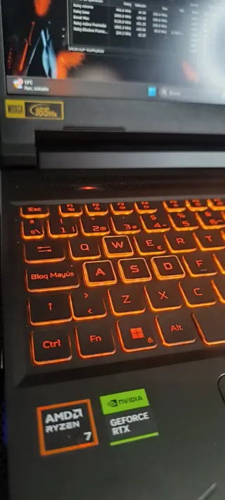 Portátil Acer Nitro V16 ANV-16 41