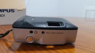 Cámara Olympus Trip XB401 Negra/Plateada