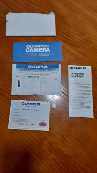 Cámara Olympus Trip XB401 Negra/Plateada