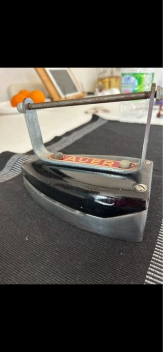 Ferro da stiro vintage a carbone Auer