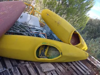 Piragua antigua para restaurar