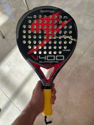 Pala Padel Junior Slazenger + 9 Pelotas + 8 grips