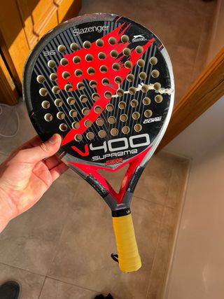 Pala Padel Junior Slazenger + 9 Pelotas + 8 grips