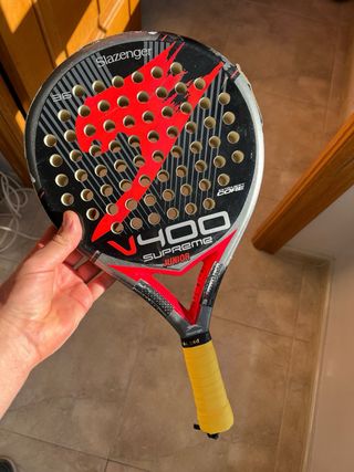 Pala Padel Junior Slazenger + 9 Pelotas + 8 grips