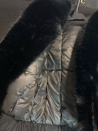 Chaqueta Diva Negra con Pelo Sintético