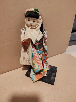 Muñeca vintage japonesa