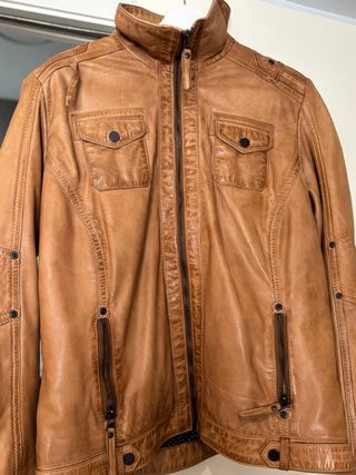 Cazadora de piel marrón mujer