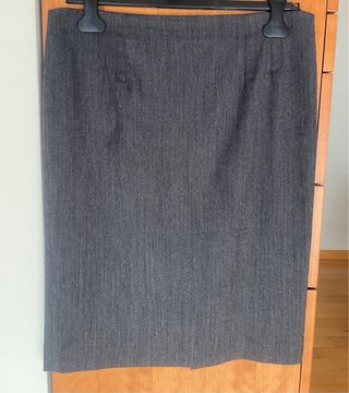 Falda recta gris Zara