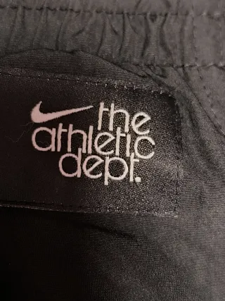 Pantalón Nike nuevo sin etiqueta