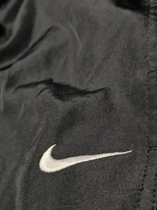 Pantalón Nike nuevo sin etiqueta