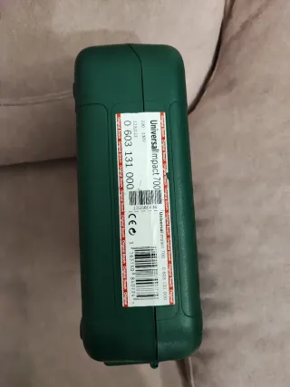 Taladro Bosch UniversalImpact 700W precintado