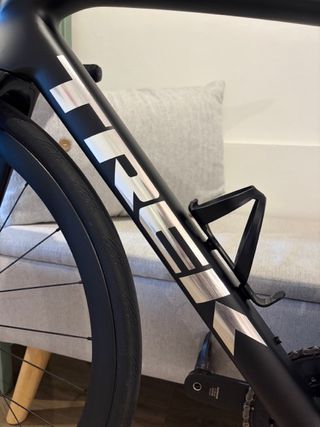 Trek Madone SL 6 Gen 8 (con Ultegra y ruedas Pro)