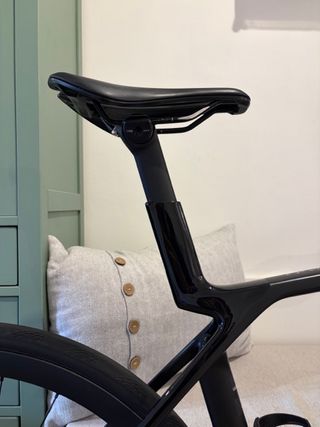 Trek Madone SL 6 Gen 8 (con Ultegra y ruedas Pro)