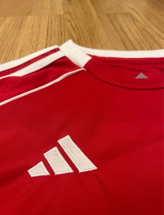Camiseta Adidas Roja