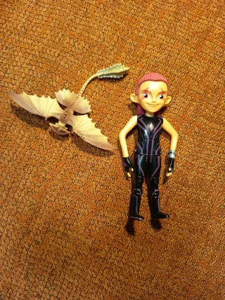 Figura Desafíos Champions y Dragón