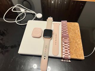 Apple Watch Rose Gold con correa rosa