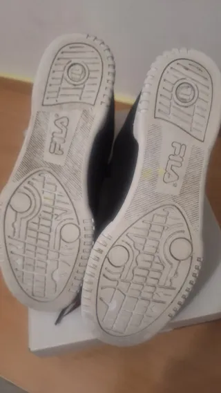 Zapatillas altas Fila hombre negras ante