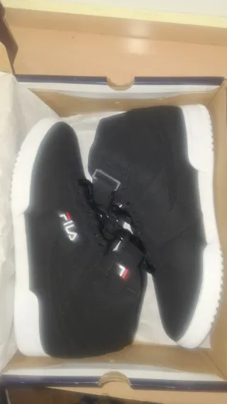 Zapatillas altas Fila hombre negras ante