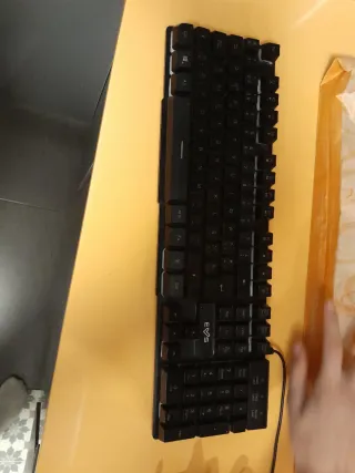 Teclado Gamer EVS Negro