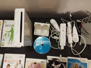 Consola Wii Negra + Accesorios y Juegos