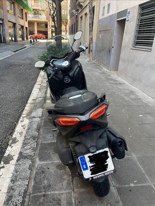 Yamaha X-MAX 300 Scooter Negra 2021