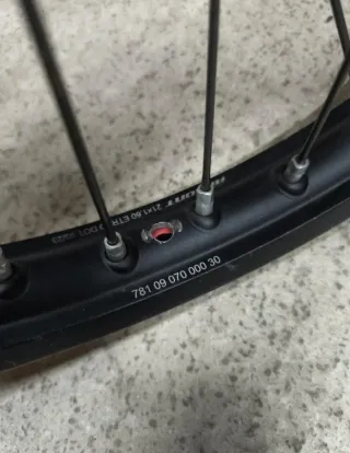 Llanta Delantera KTM 2023