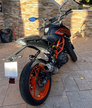 KTM Duke 125 Nov-23 + Escape Dominator. 5.500km