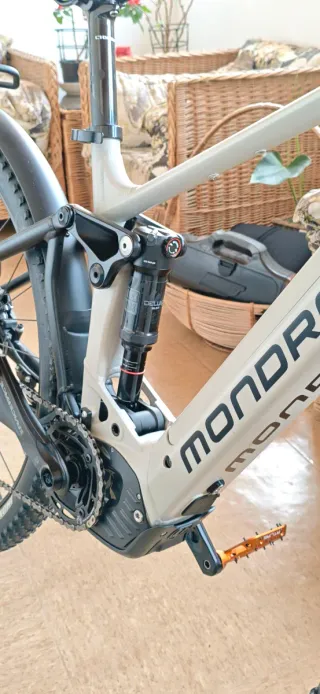 Bicicleta Mondraker Chaser x Urban