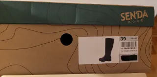 Botas altas efecto piel negras