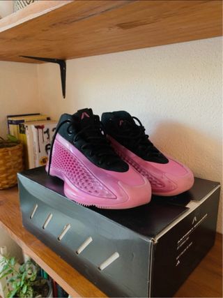 Zapatillas Baloncesto Adidas Negras y Rosas