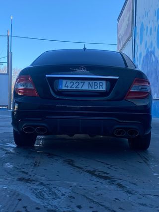 Mercedes-Benz w204 c230