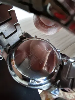 Reloj Guess Mujer Plata y Blanco