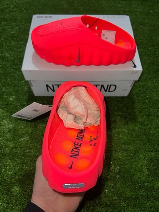 Nike Mind 001 Solar Red 39