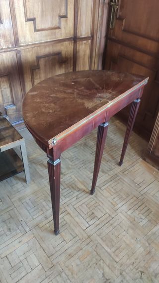 Tavolo da gioco rotondo verde